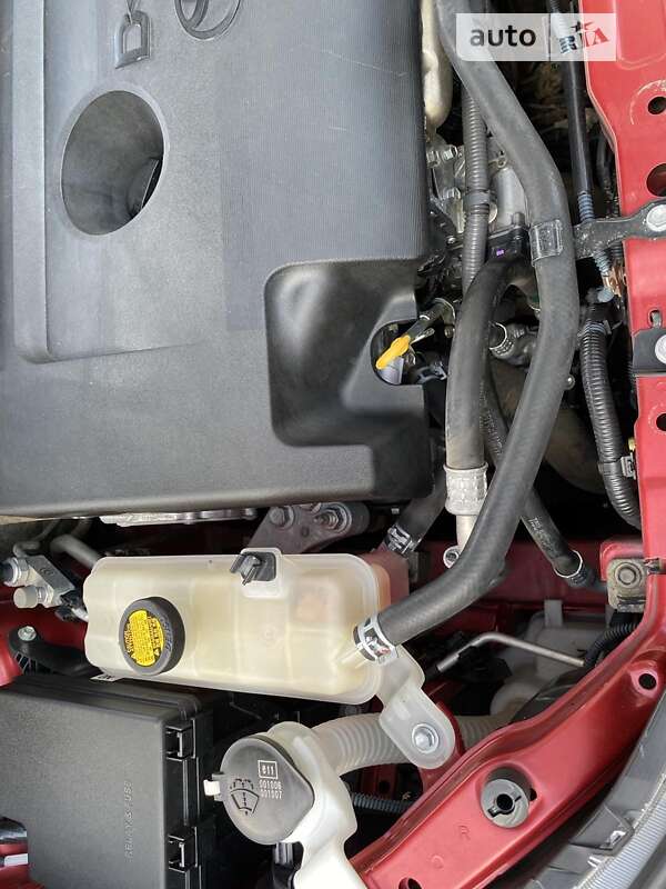 Внедорожник / Кроссовер Toyota RAV4 2013 в Черновцах