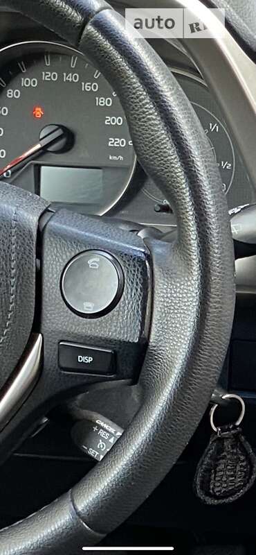 Внедорожник / Кроссовер Toyota RAV4 2013 в Черновцах