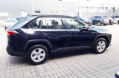 Внедорожник / Кроссовер Toyota RAV4 2020 в Умани