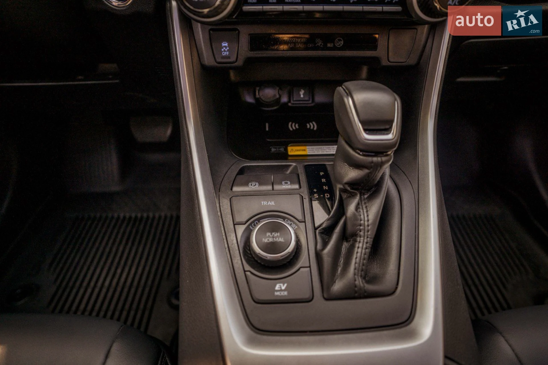 2022 Toyota RAV 4 - мініатюра 13