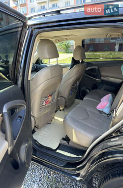 Внедорожник / Кроссовер Toyota RAV4 2008 в 