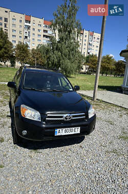 Внедорожник / Кроссовер Toyota RAV4 2008 в 