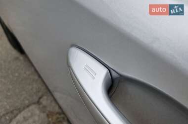 Внедорожник / Кроссовер Toyota RAV4 2014 в Николаеве