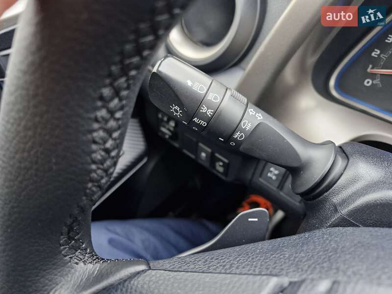 Внедорожник / Кроссовер Toyota RAV4 2014 в Николаеве