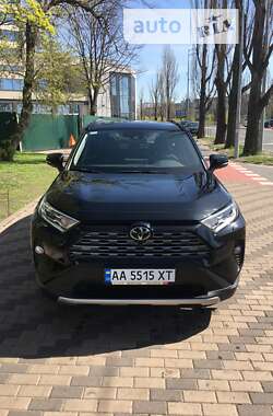 Позашляховик / Кросовер Toyota RAV4 2019 в Києві