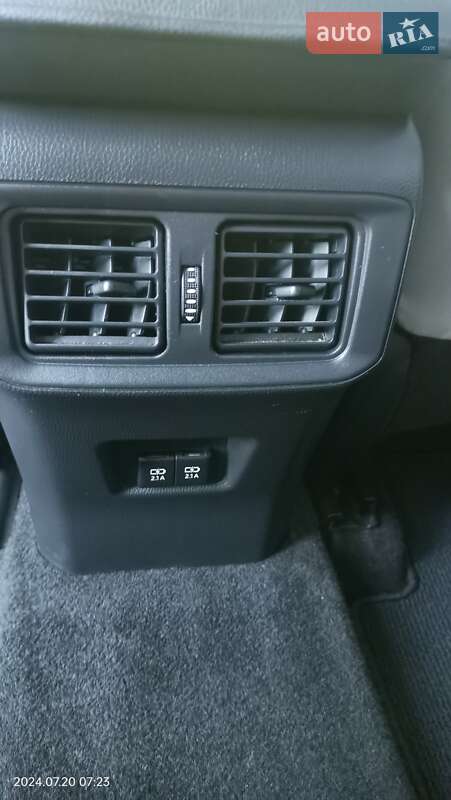 Позашляховик / Кросовер Toyota RAV4 2020 в Києві