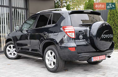 Внедорожник / Кроссовер Toyota RAV4 2011 в Дрогобыче