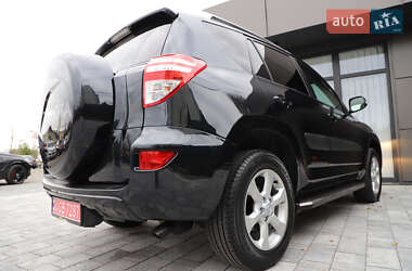 Внедорожник / Кроссовер Toyota RAV4 2011 в Дрогобыче