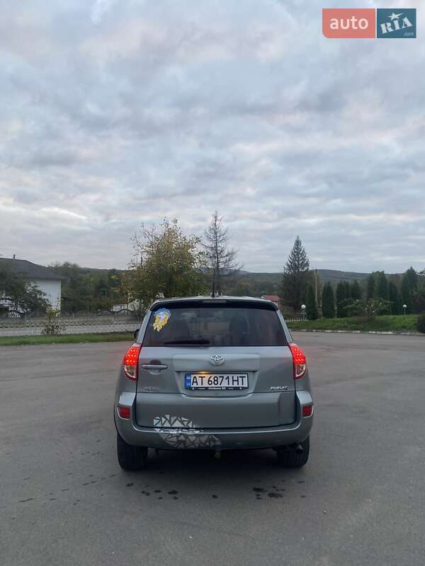 Внедорожник / Кроссовер Toyota RAV4 2008 в Коломые