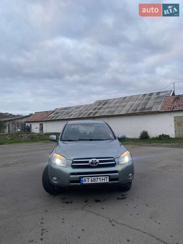 Внедорожник / Кроссовер Toyota RAV4 2008 в Коломые
