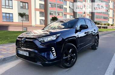 Внедорожник / Кроссовер Toyota RAV4 2021 в Тернополе