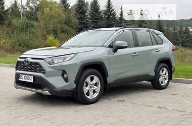 Внедорожник / Кроссовер Toyota RAV4 2021 в Тернополе