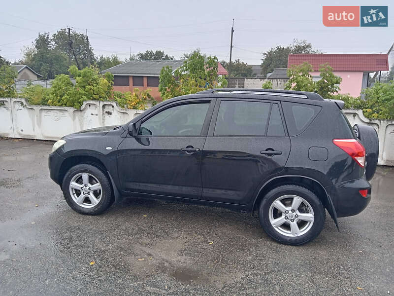 Позашляховик / Кросовер Toyota RAV4 2006 в Верхньодніпровську
