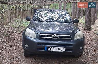 Внедорожник / Кроссовер Toyota RAV4 2006 в Сумах