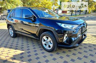 Позашляховик / Кросовер Toyota RAV4 2020 в Кременчуці