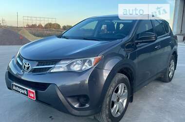 Внедорожник / Кроссовер Toyota RAV4 2015 в Львове