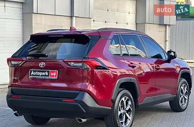 Внедорожник / Кроссовер Toyota RAV4 2020 в Одессе