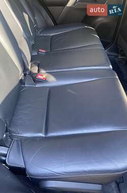 Внедорожник / Кроссовер Toyota RAV4 2013 в 