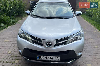 Внедорожник / Кроссовер Toyota RAV4 2013 в Ровно