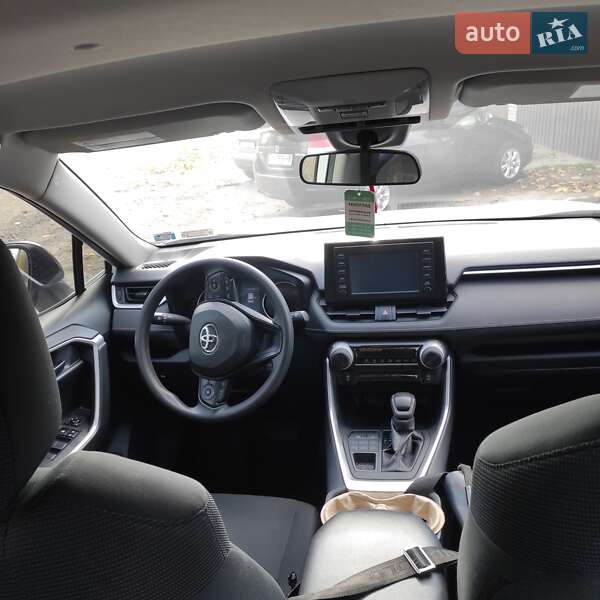 Позашляховик / Кросовер Toyota RAV4 2019 в Кропивницькому фото 3 Позашляховик / Кросовер Toyota RAV4 2019 в Кропивницькому