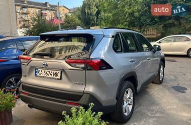 Позашляховик / Кросовер Toyota RAV4 2020 в Києві