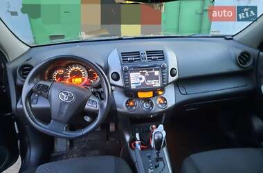 Позашляховик / Кросовер Toyota RAV4 2011 в Харкові