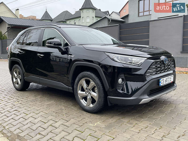 Позашляховик / Кросовер Toyota RAV4 2019 в Чернівцях