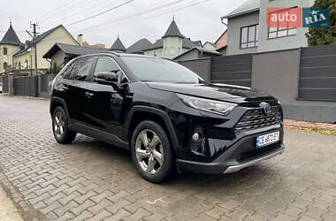 Позашляховик / Кросовер Toyota RAV4 2019 в Чернівцях