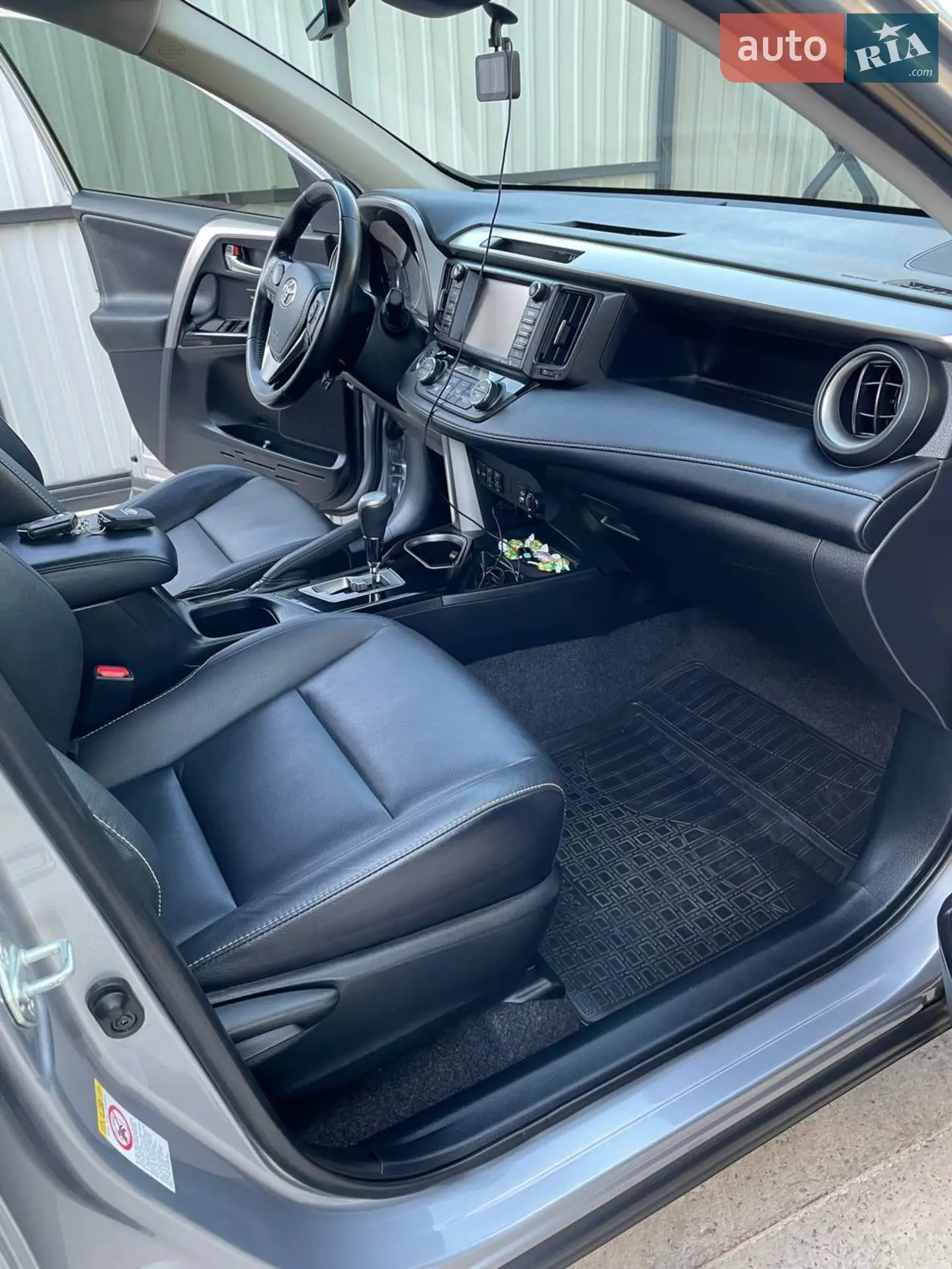 2018 Toyota RAV 4 - мініатюра 18
