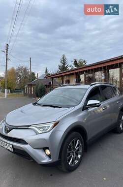 Позашляховик / Кросовер Toyota RAV4 2018 в Києві