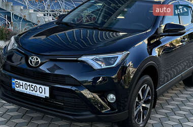 Внедорожник / Кроссовер Toyota RAV4 2018 в Одессе