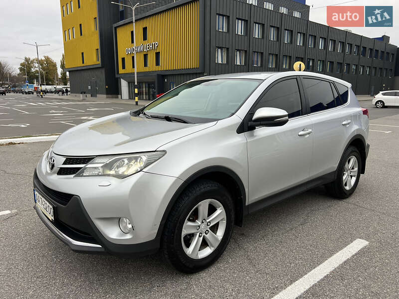 Позашляховик / Кросовер Toyota RAV4 2013 в Києві