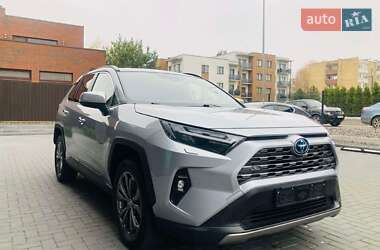 Внедорожник / Кроссовер Toyota RAV4 2022 в Киеве