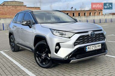 Позашляховик / Кросовер Toyota RAV4 2020 в Тернополі