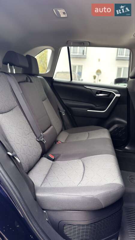Внедорожник / Кроссовер Toyota RAV4 2021 в Умани фото 20 Внедорожник / Кроссовер Toyota RAV4 2021 в Умани