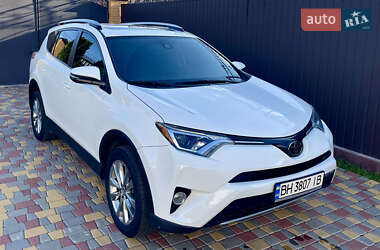 Позашляховик / Кросовер Toyota RAV4 2016 в Ізмаїлі