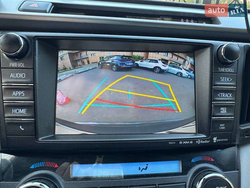 Позашляховик / Кросовер Toyota RAV4 2016 в Львові