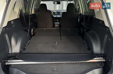 Внедорожник / Кроссовер Toyota RAV4 2013 в 
