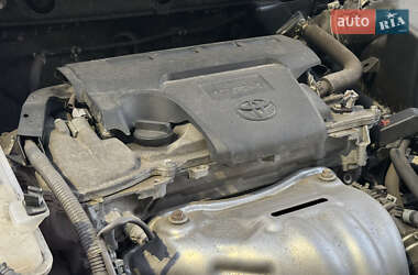 Внедорожник / Кроссовер Toyota RAV4 2013 в 