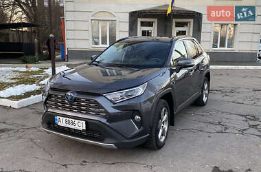 Внедорожник / Кроссовер Toyota RAV4 2020 в Киеве