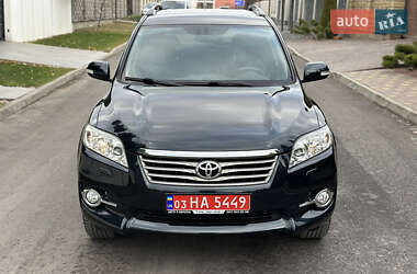 Внедорожник / Кроссовер Toyota RAV4 2011 в Ровно