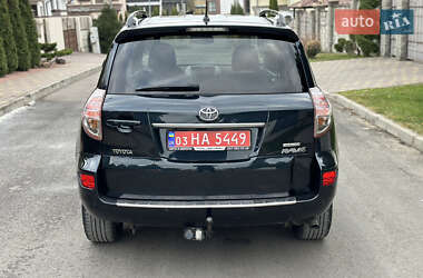 Внедорожник / Кроссовер Toyota RAV4 2011 в Ровно