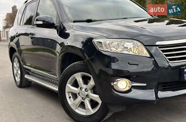 Внедорожник / Кроссовер Toyota RAV4 2011 в Ровно