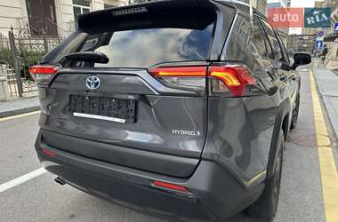 Внедорожник / Кроссовер Toyota RAV4 2024 в Киеве