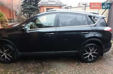 Позашляховик / Кросовер Toyota RAV4 2018 в Києві