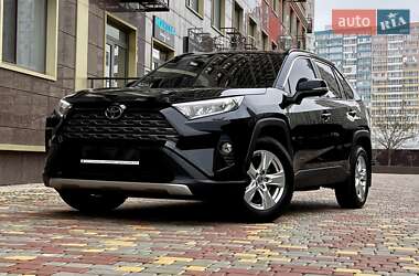 Внедорожник / Кроссовер Toyota RAV4 2021 в Одессе