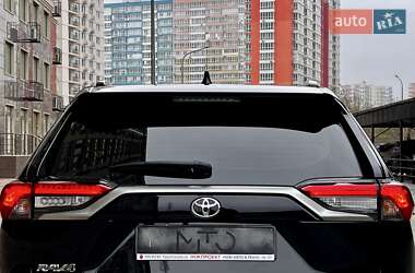 Внедорожник / Кроссовер Toyota RAV4 2021 в Одессе