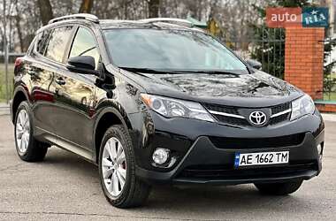 Позашляховик / Кросовер Toyota RAV4 2015 в Львові