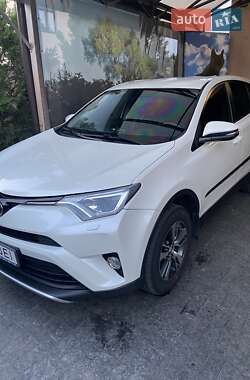 Позашляховик / Кросовер Toyota RAV4 2015 в Кременчуці