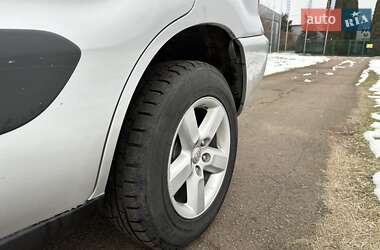 Внедорожник / Кроссовер Toyota RAV4 2002 в Нежине